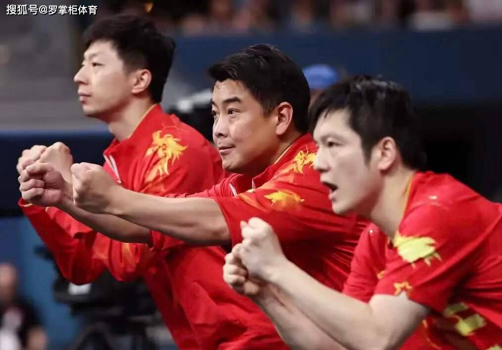 国乒抵伦敦备战世乒赛，孙颖莎王楚钦疲惫亮相，卫冕之路挑战重重